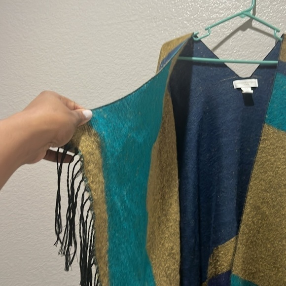 Adrienne Vittadini Colorful Geometric Poncho with Fringe OS Boho Cottage Core - Picture 5 of 8